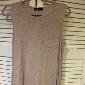 Light weight tank top